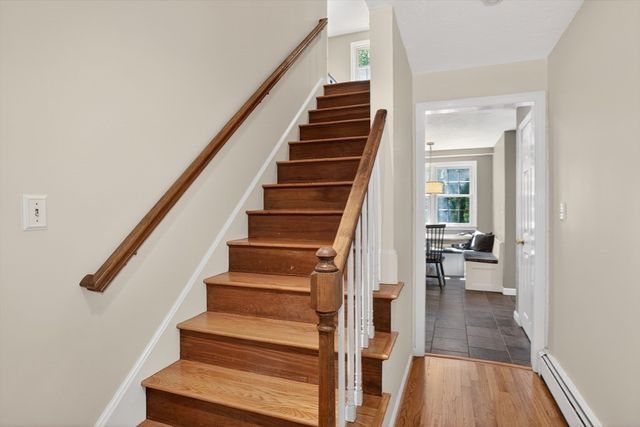 11 Chickadee Dr, Norfolk, MA 02056