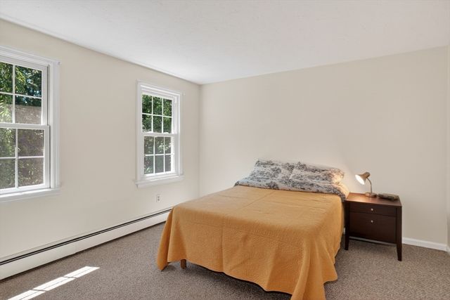 11 Chickadee Dr, Norfolk, MA 02056