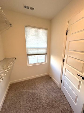 322 Banbury Dr, Gallatin, TN 37066