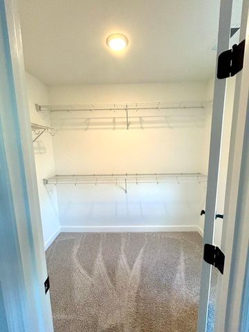 322 Banbury Dr, Gallatin, TN 37066