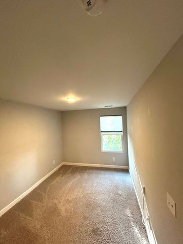 322 Banbury Dr, Gallatin, TN 37066