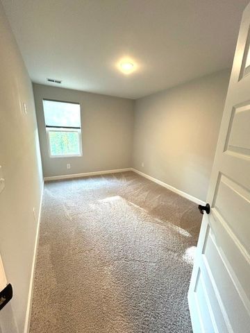 322 Banbury Dr, Gallatin, TN 37066