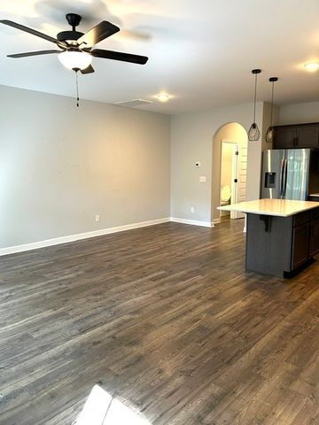 322 Banbury Dr, Gallatin, TN 37066