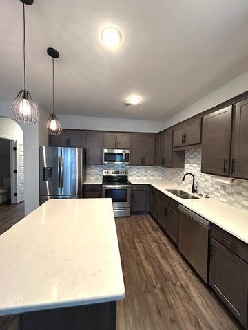 322 Banbury Dr, Gallatin, TN 37066