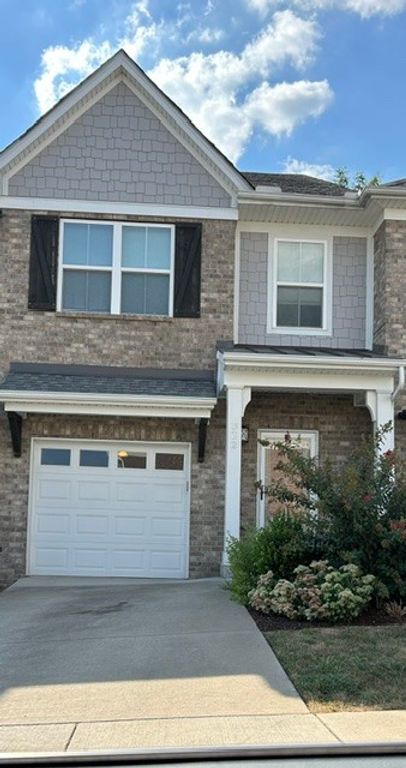322 Banbury Dr, Gallatin, TN 37066