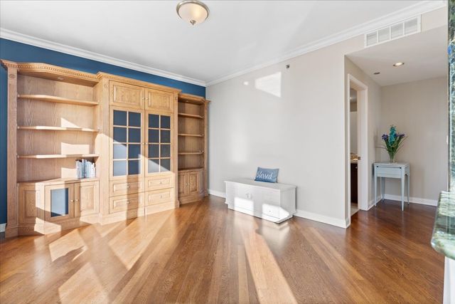 130 N Garland Court 3205, Chicago, IL 60602