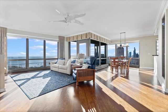 130 N Garland Court 3205, Chicago, IL 60602