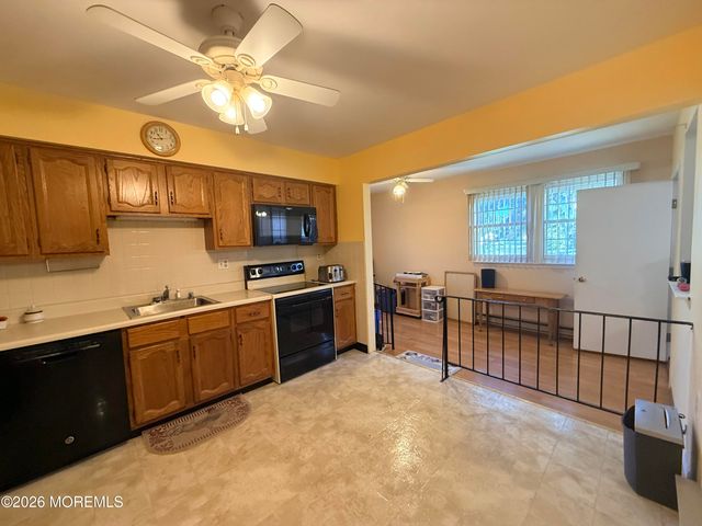 2 Berwick Street 63, Whiting, NJ 08759