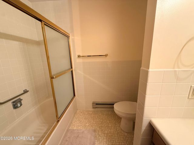 2 Berwick Street 63, Whiting, NJ 08759