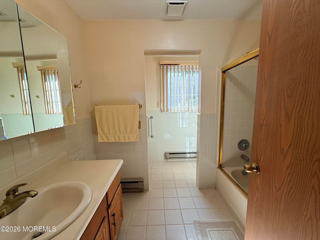 2 Berwick Street 63, Whiting, NJ 08759