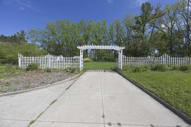 304 10th Avenue, Baraboo, WI 53913