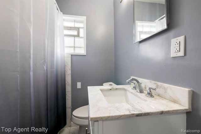 19164 Riopelle Street, Highland Park, MI 48203