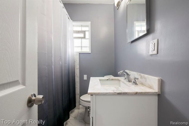 19164 Riopelle Street, Highland Park, MI 48203