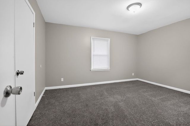 880 CRAIGWOOD DR, Memphis, TN 38116