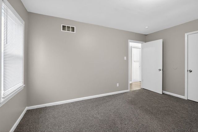 880 CRAIGWOOD DR, Memphis, TN 38116