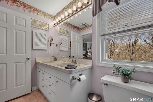 194 Notting Hill Gate, Torrington, CT 06790