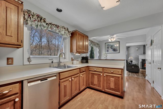 194 Notting Hill Gate, Torrington, CT 06790