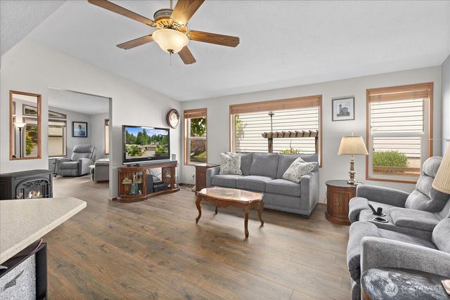 24201 8th Place W, Bothell, WA 98021