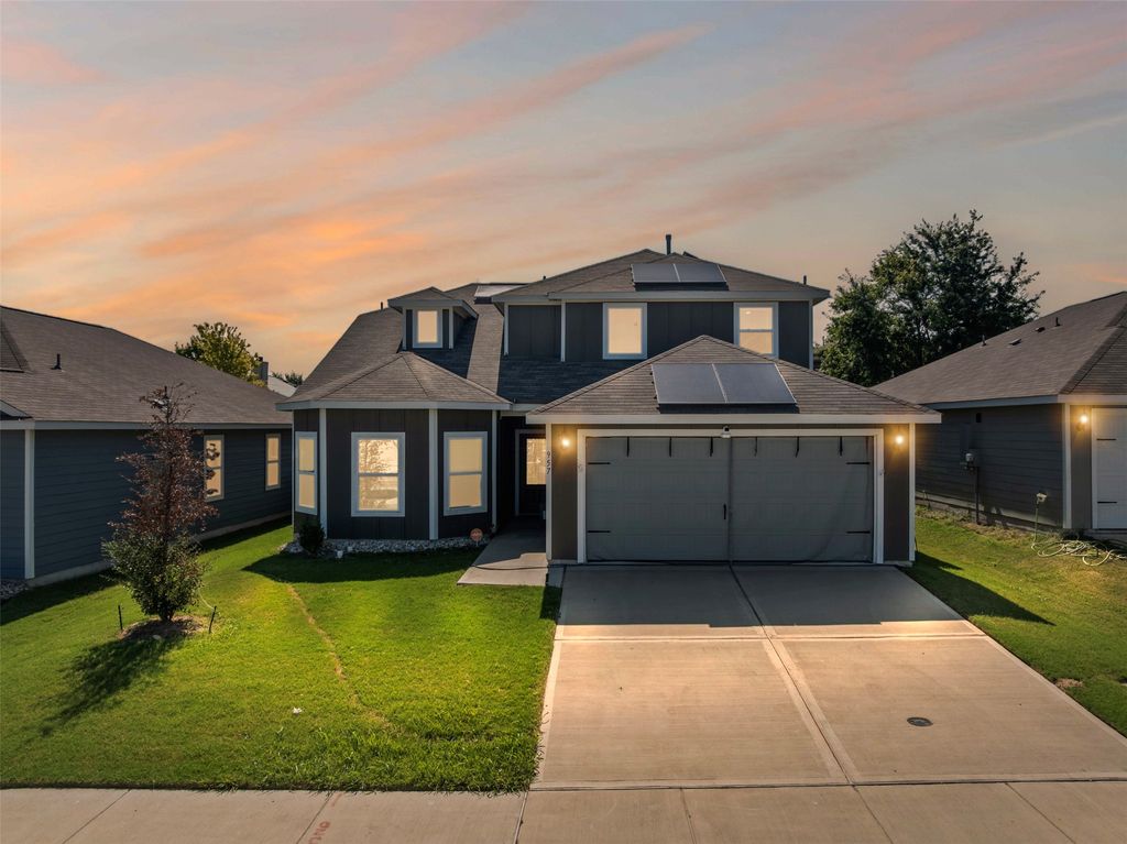 957 American Flyer Boulevard, Fort Worth, TX 76108