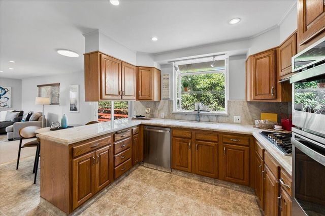 3713 Santiago Street, San Mateo, CA 94403