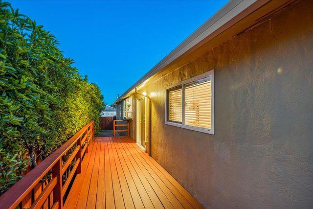 3713 Santiago Street, San Mateo, CA 94403