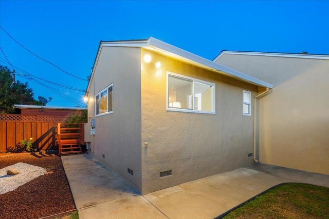 3713 Santiago Street, San Mateo, CA 94403