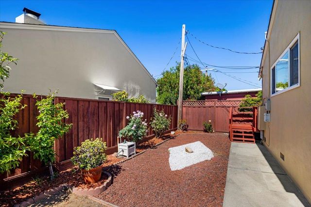 3713 Santiago Street, San Mateo, CA 94403