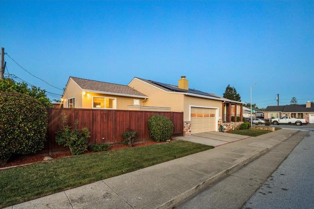 3713 Santiago Street, San Mateo, CA 94403