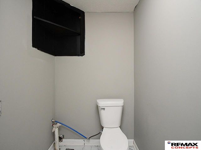 4136 Bellville Drive, Lincoln, NE 68521