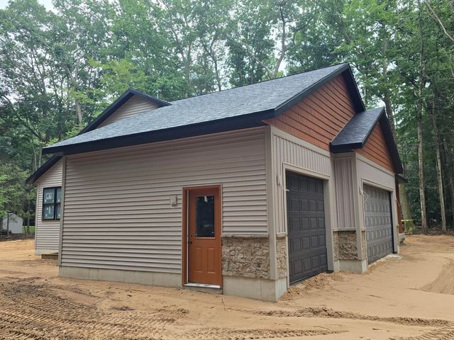 918 Scenic Drive, Laketon Twp, MI 49445