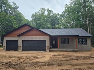 918 Scenic Drive, Laketon Twp, MI 49445