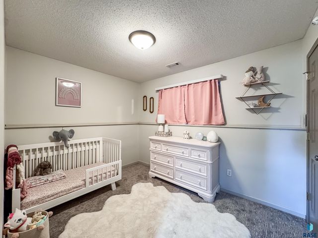 6312 W 66th St Street, Sioux Falls, SD 57106