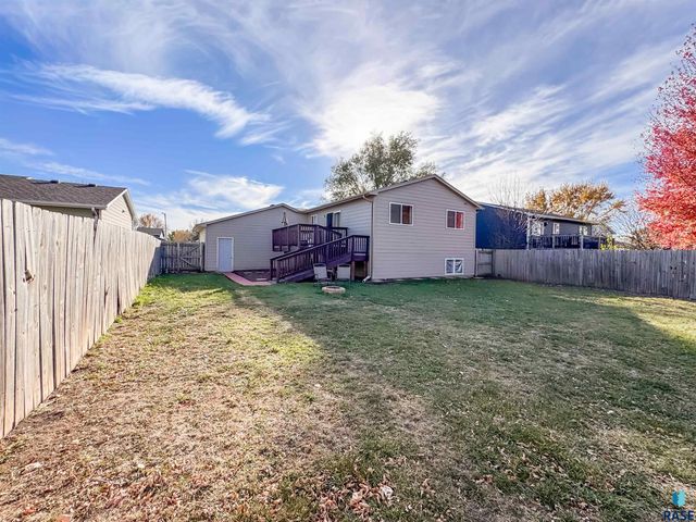 6312 W 66th St Street, Sioux Falls, SD 57106