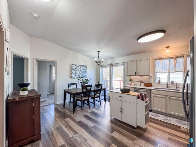 6312 W 66th St Street, Sioux Falls, SD 57106