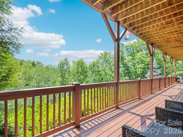 406 Inverness Drive, Waynesville, NC 28785