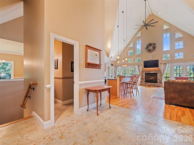 406 Inverness Drive, Waynesville, NC 28785