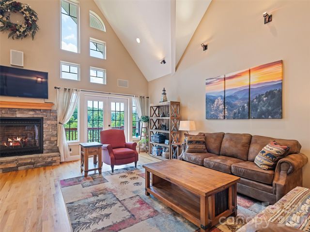 406 Inverness Drive, Waynesville, NC 28785