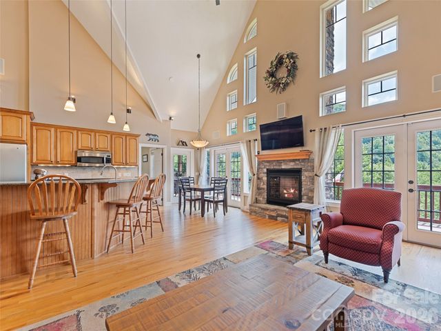 406 Inverness Drive, Waynesville, NC 28785