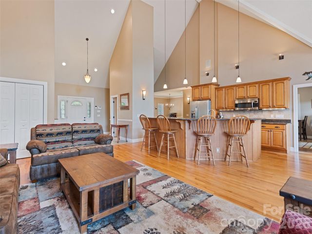 406 Inverness Drive, Waynesville, NC 28785