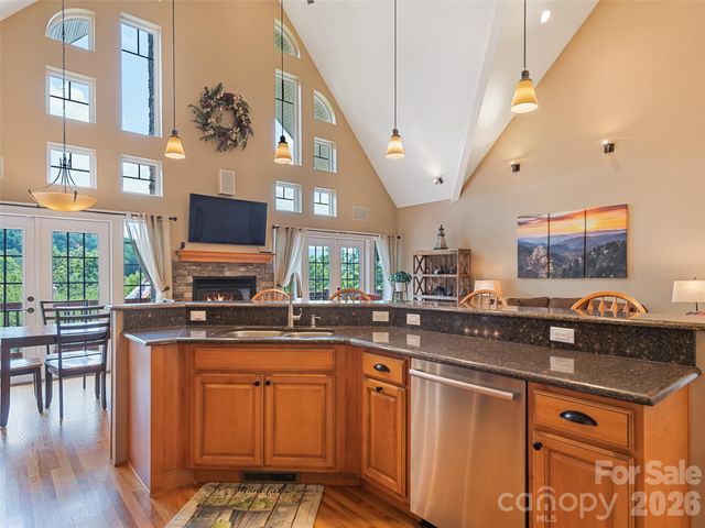 406 Inverness Drive, Waynesville, NC 28785