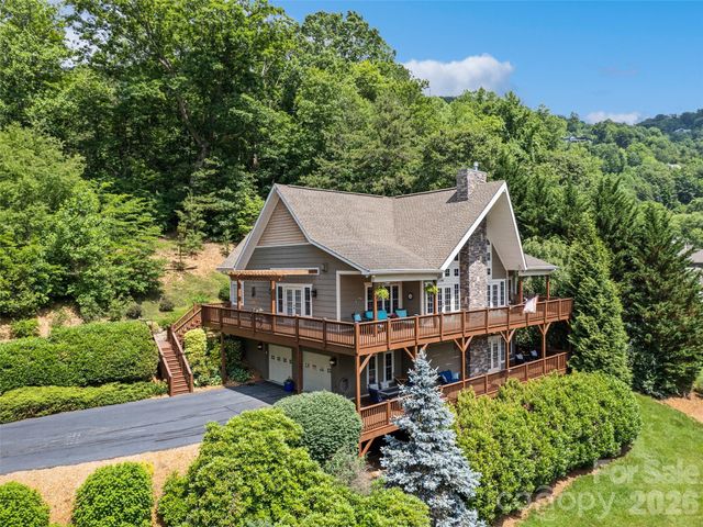 406 Inverness Drive, Waynesville, NC 28785