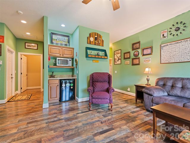 406 Inverness Drive, Waynesville, NC 28785