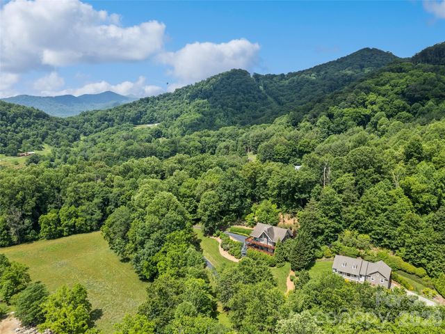 406 Inverness Drive, Waynesville, NC 28785