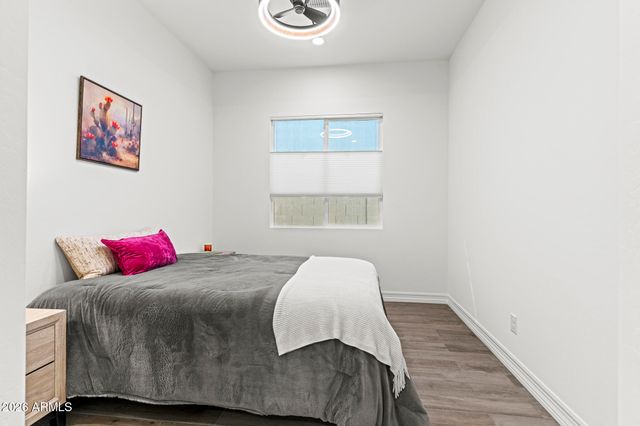 17613 W GUTHRIE Street, Surprise, AZ 85388