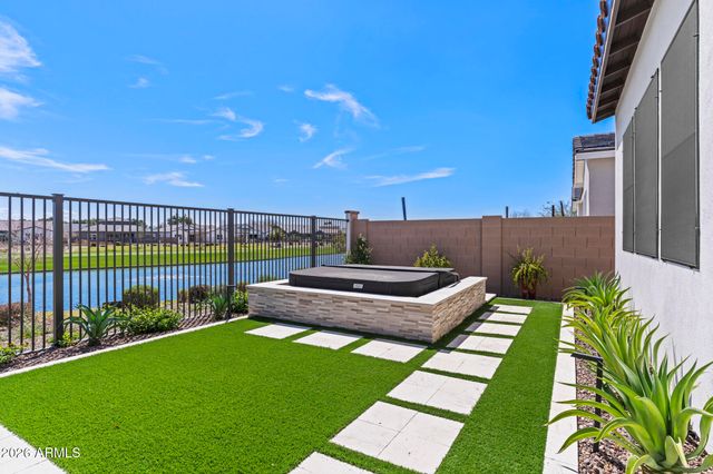 17613 W GUTHRIE Street, Surprise, AZ 85388