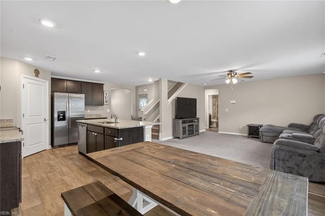 229 Landview LN, Franklin, VA 23851