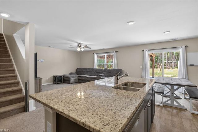 229 Landview LN, Franklin, VA 23851
