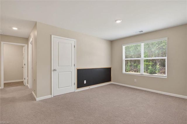 229 Landview LN, Franklin, VA 23851