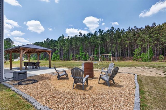 229 Landview LN, Franklin, VA 23851