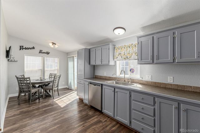 11226 Longview Boulevard, Longmont, CO 80504